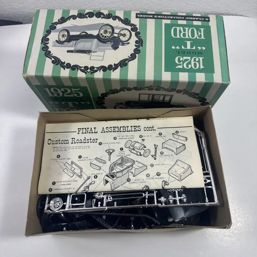 Vintage AMT 1925 Ford Model T 3n1 1/25 Model Kit Original Issue Unbuilt Open Box